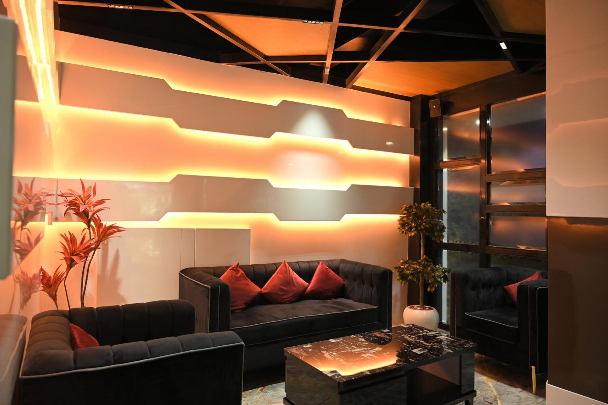 Hotel Trax International جمشيدبور المظهر الخارجي الصورة