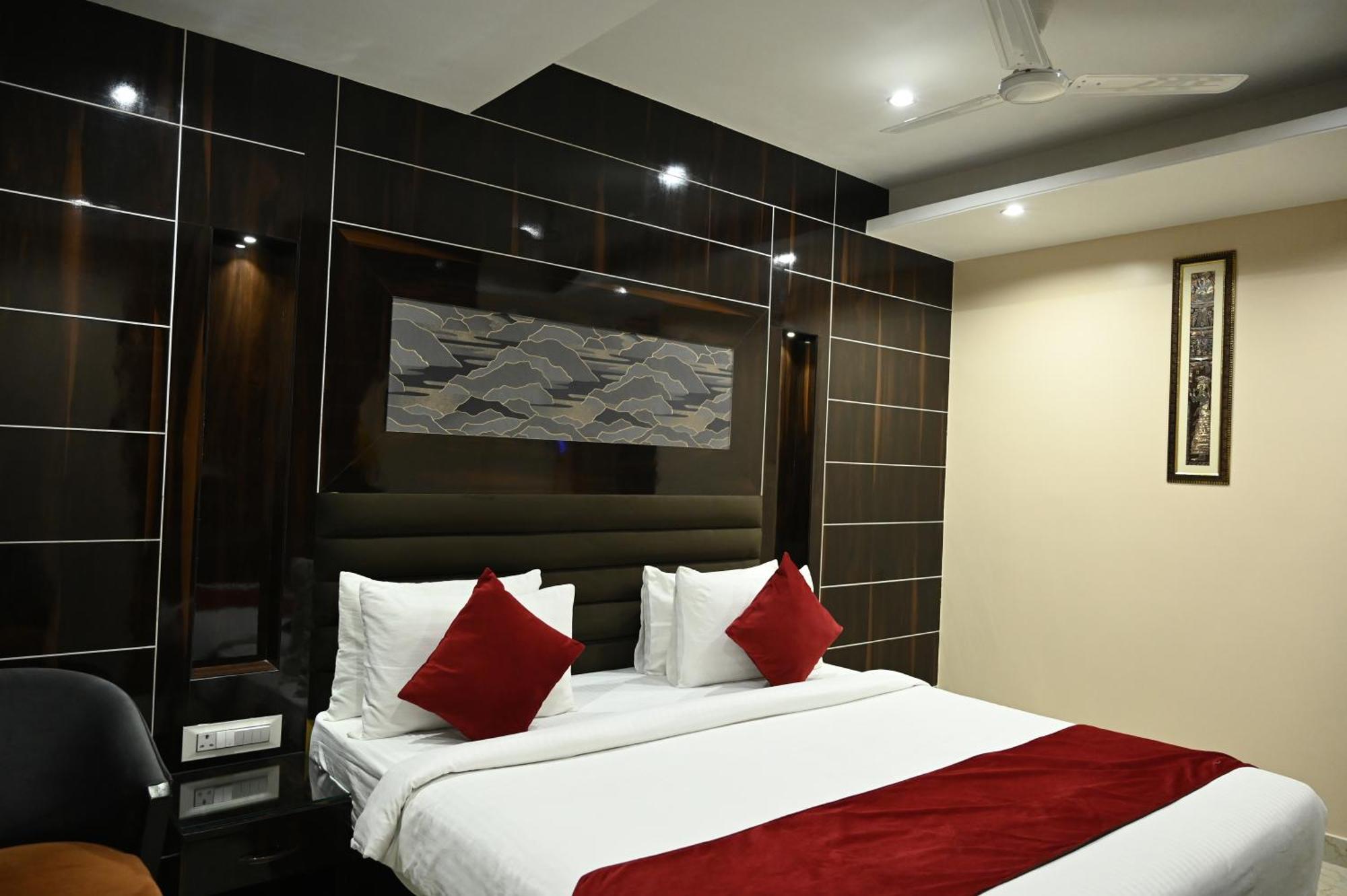 Hotel Trax International جمشيدبور المظهر الخارجي الصورة
